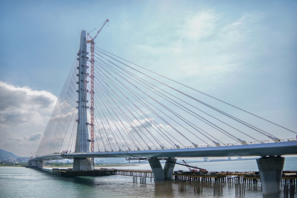 ZHA Danjiang Bridge. Photography: Paddy Chao.