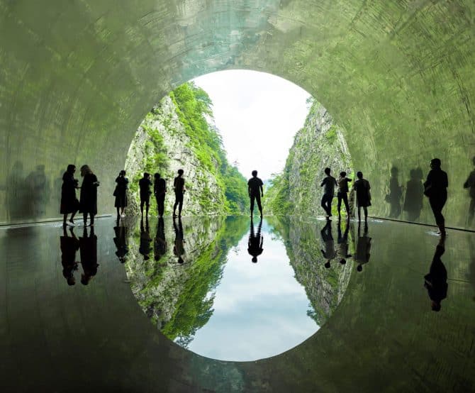 Image MAD Transforms Kiyotsu Gorge Tunnel into Tunnel of Light