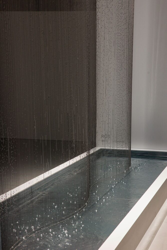 RŌS: hundreds of fine stainless steel springs arranged in a flowing curtain. Courtesy of Atelier oï.