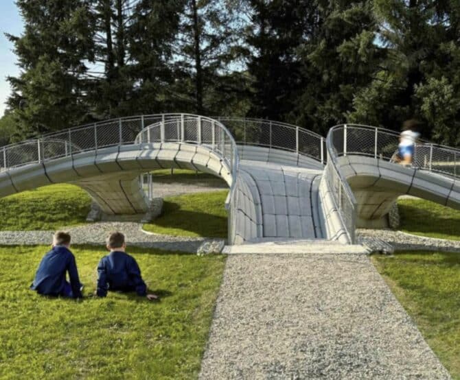 Image Phoenix: 3D-Printed Concrete Bridge in Lyon