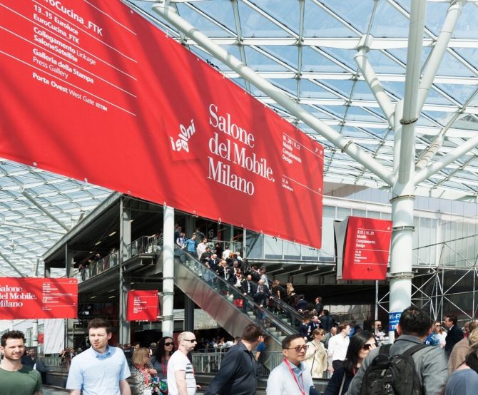 Image COVID-19: Half a Million Masks to Italy from China