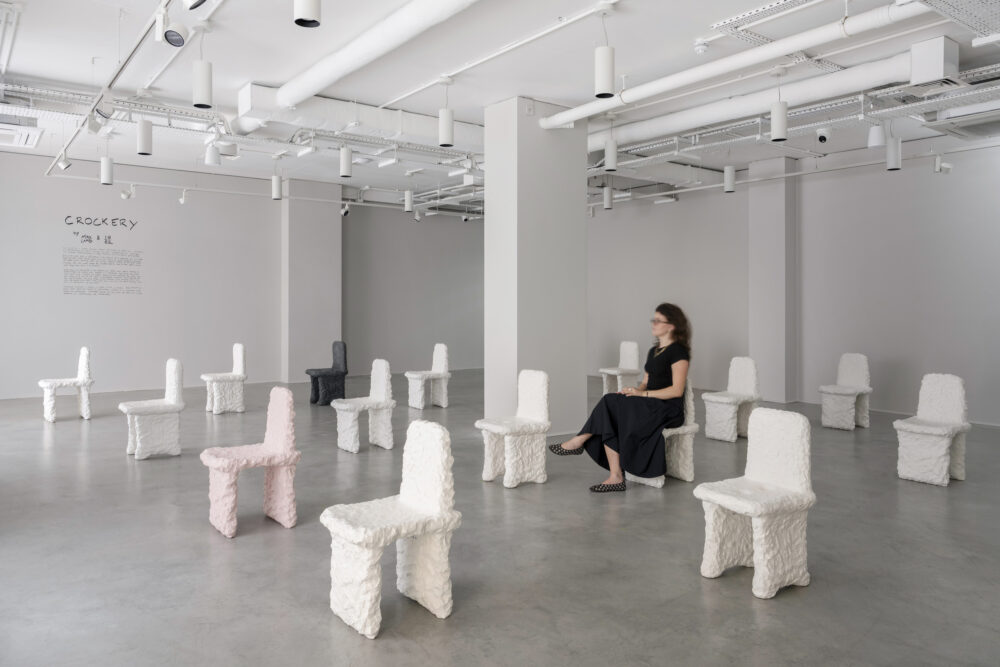 September showing. Crockery by Max Lamb + 1882 Ltd. Courtesy of Gallery Fumi.