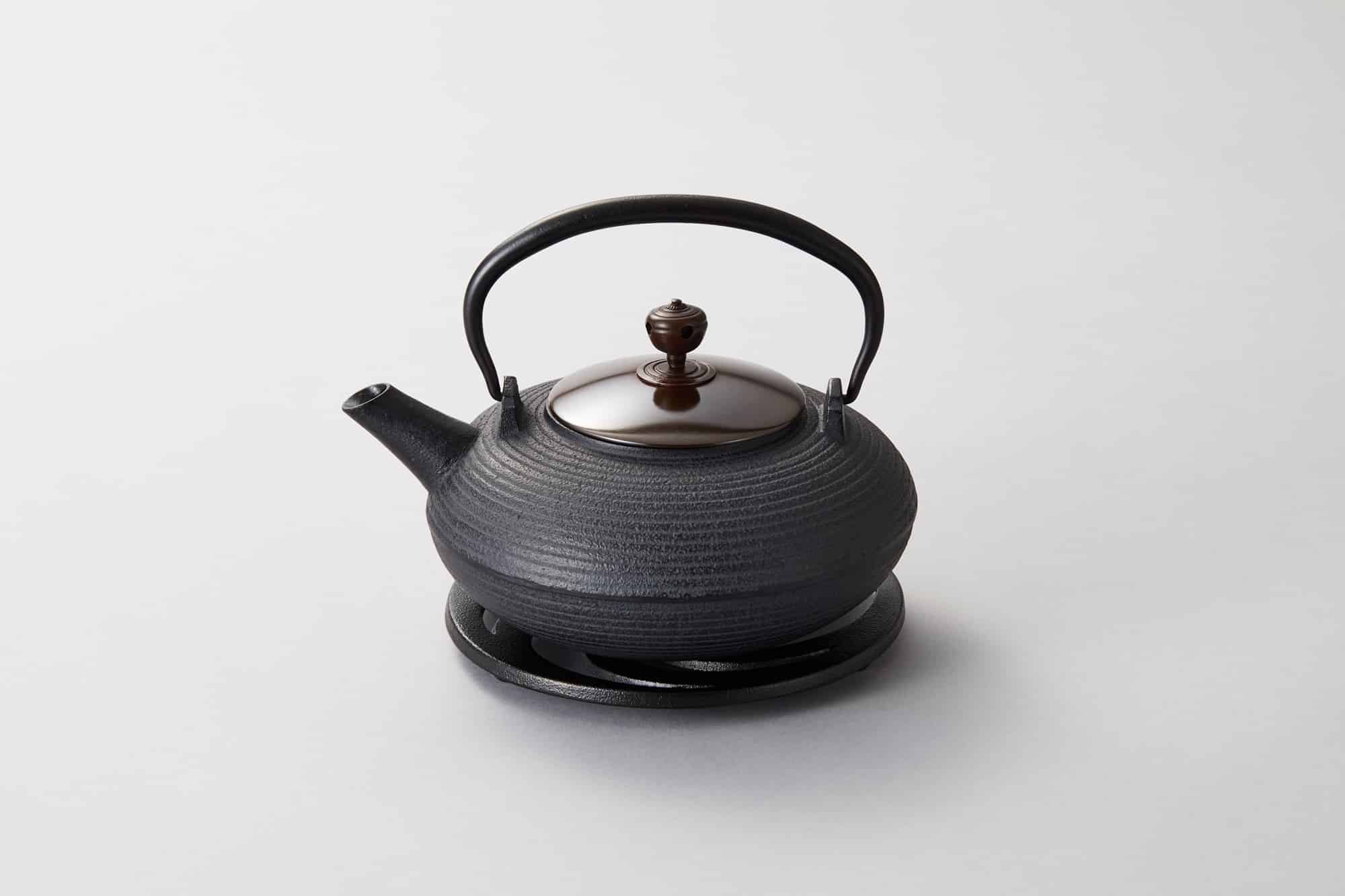 Chushin Kobo Cast Iron Tea Kettle with Wooden Handle