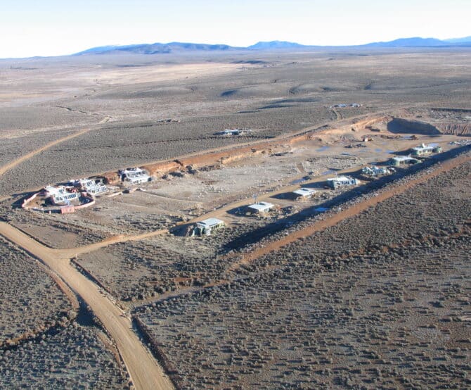 Image Q&A: Going off the Grid in an Earthship