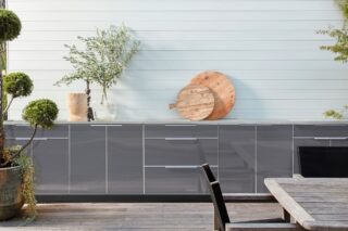Image Taking the Indoors Out: Trends & Tips for the Ultimate Outdoor Kitchen