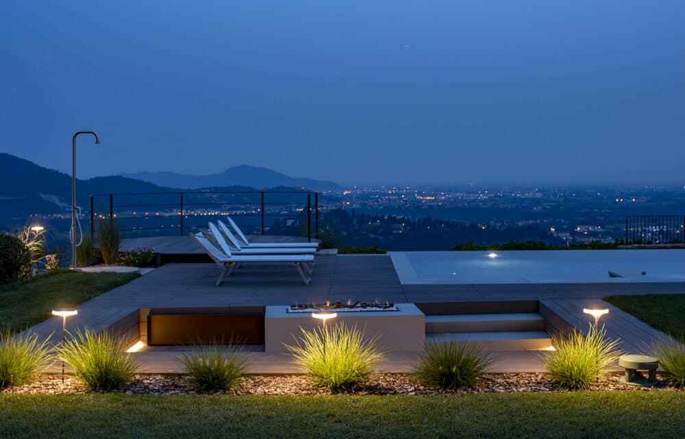 Image Chiodo by Platek: Illuminating Outdoor Spaces with Elegance