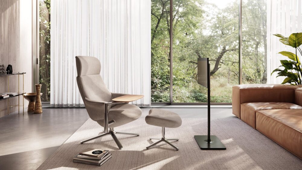 COMING THIS FALL. Diffrient Lounge Chair by Niels Diffrient. Courtesy of Humanscale.