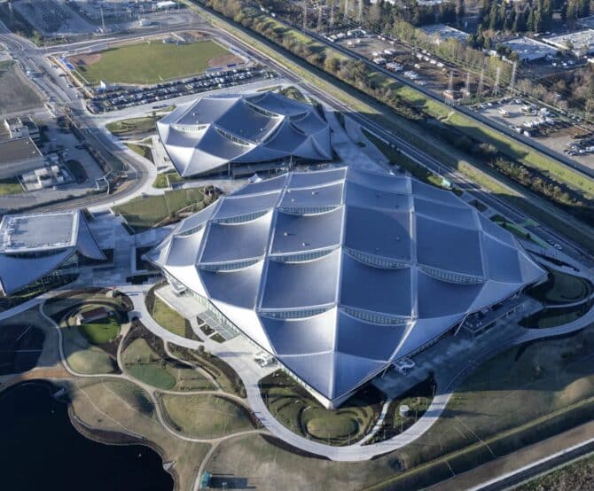 Image Innovative Photovoltaic Roof of Google Bay View Campus