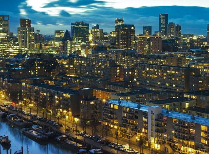 Image Outdoor Lighting Systems that Satisfy City Savings