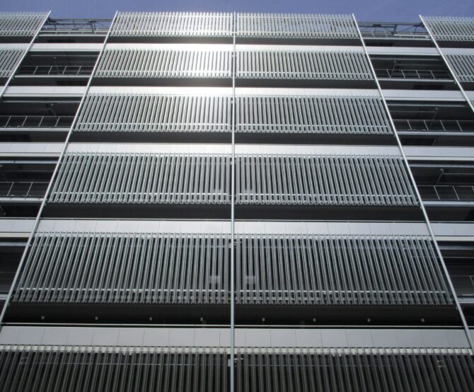 Image [SPONSORED] Bandless Rainwater Downpipes and Gutters Join Building Design
