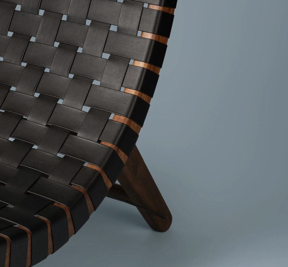 Alacrán Chaise designed by Michael van Beuren and reinvisioned by Luteca. Courtesy of the brand.