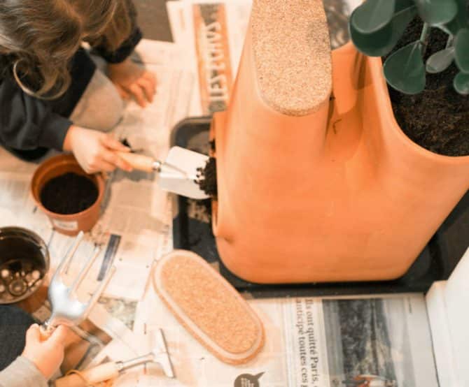 Image Q&A: The Composter Flowerpot, an Ecological and Trendy Product that Combines Design and Craftsmanship