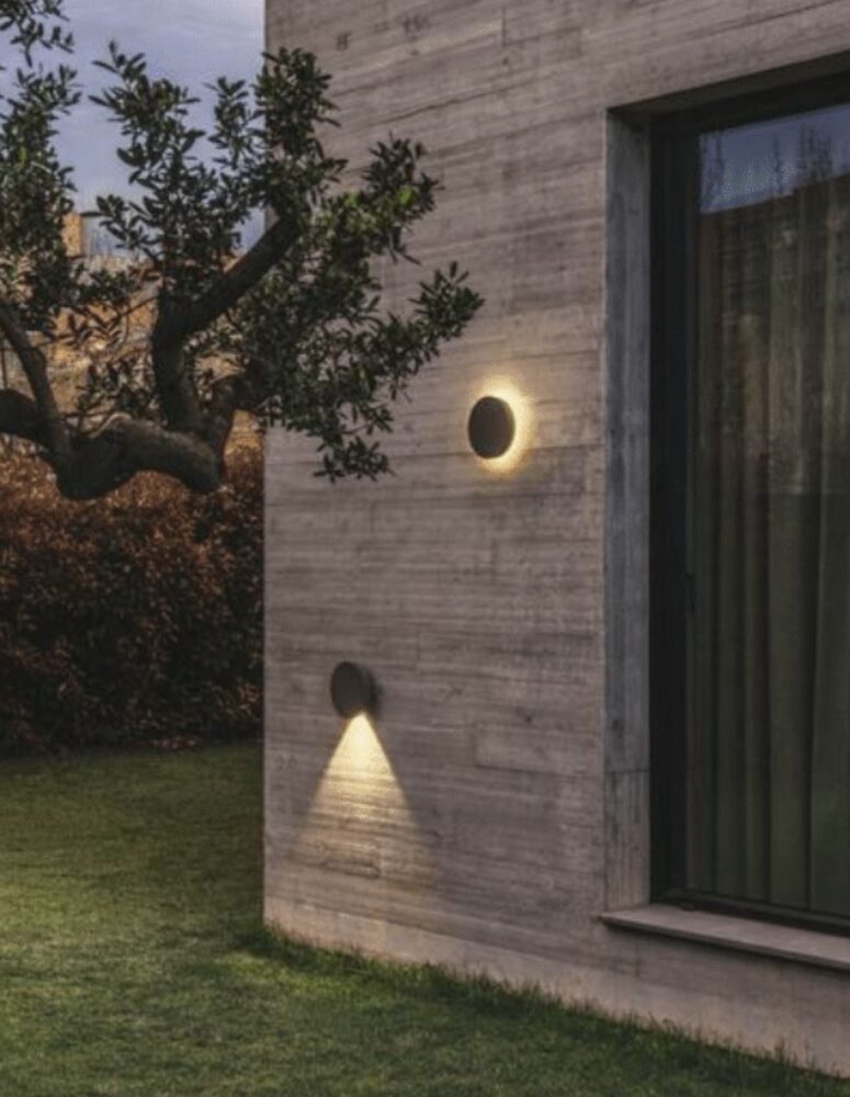 Dots Outdoor. Courtesy of Vibia.